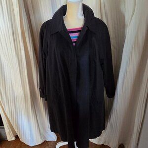 Laurel black jacket perfect for today and next Sspring.